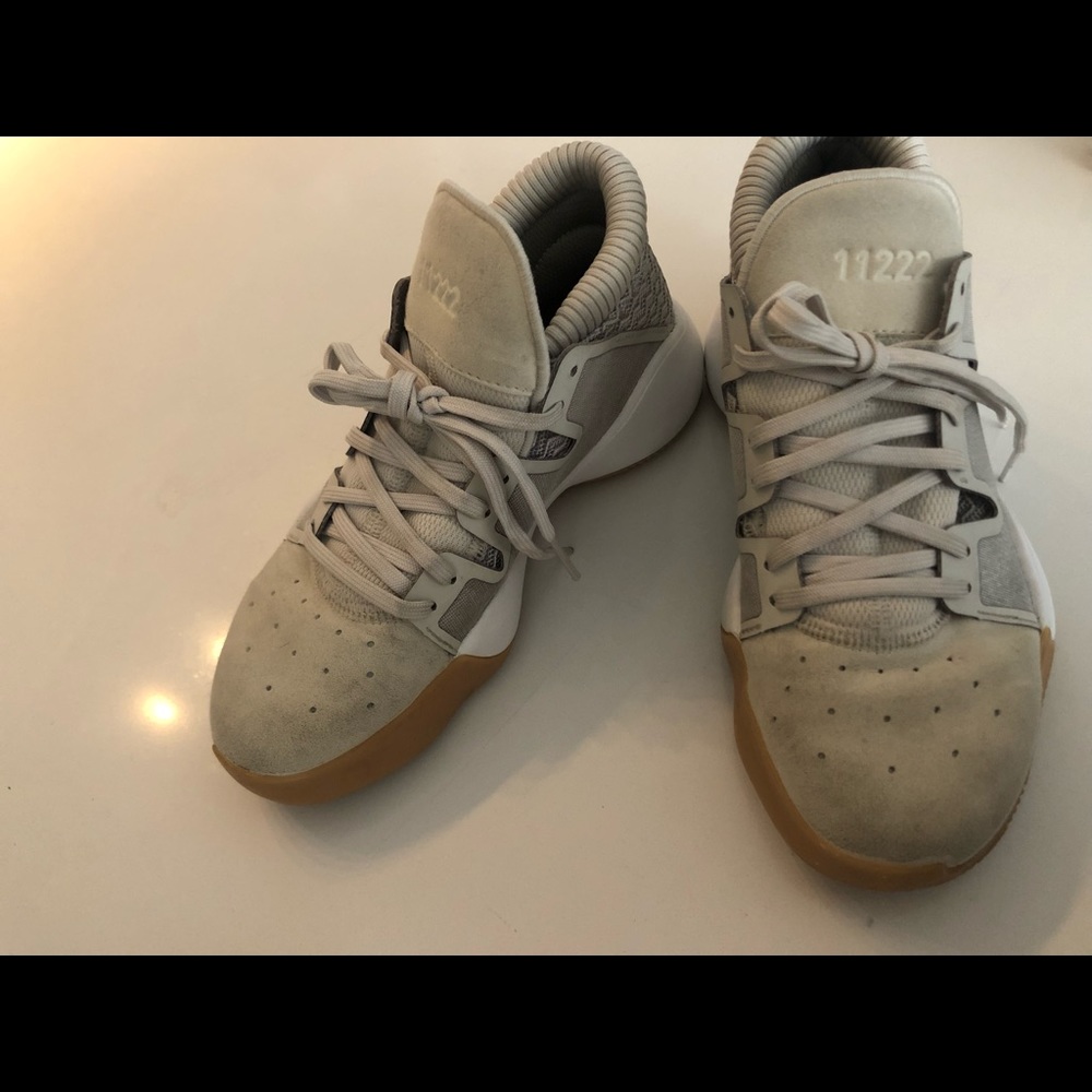 Adidas - Picture 3 of 9